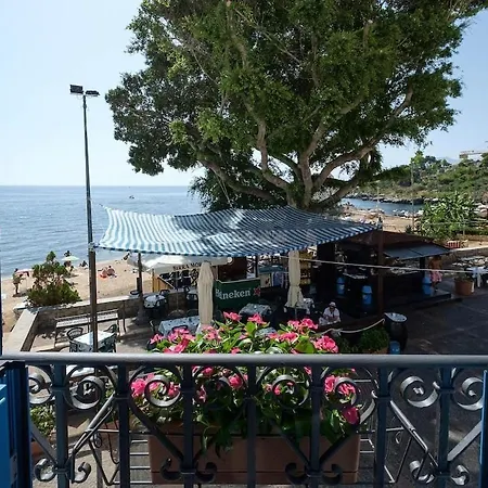 Casa Mariuccia Beachfront