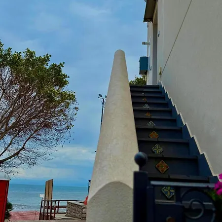 Casa Mariuccia Beachfront