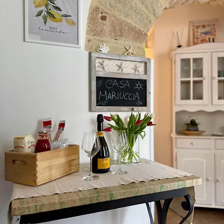 Casa Mariuccia Beachfront Santa Flavia