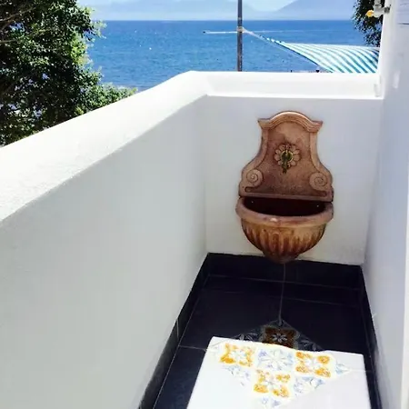 Dom wakacyjny Casa Mariuccia Beachfront *