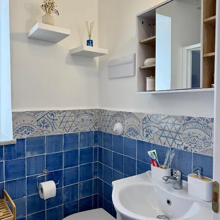 Casa Mariuccia Beachfront Dom wakacyjny *