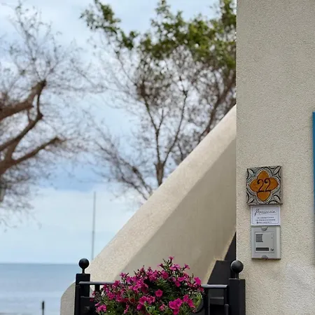 Casa Mariuccia Beachfront Santa Flavia